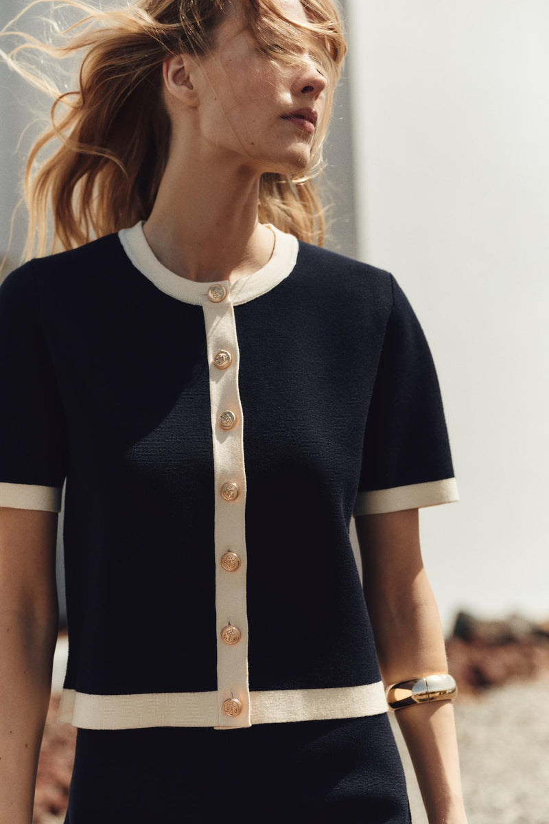 KORTÄRMAD STICKAD CARDIGAN