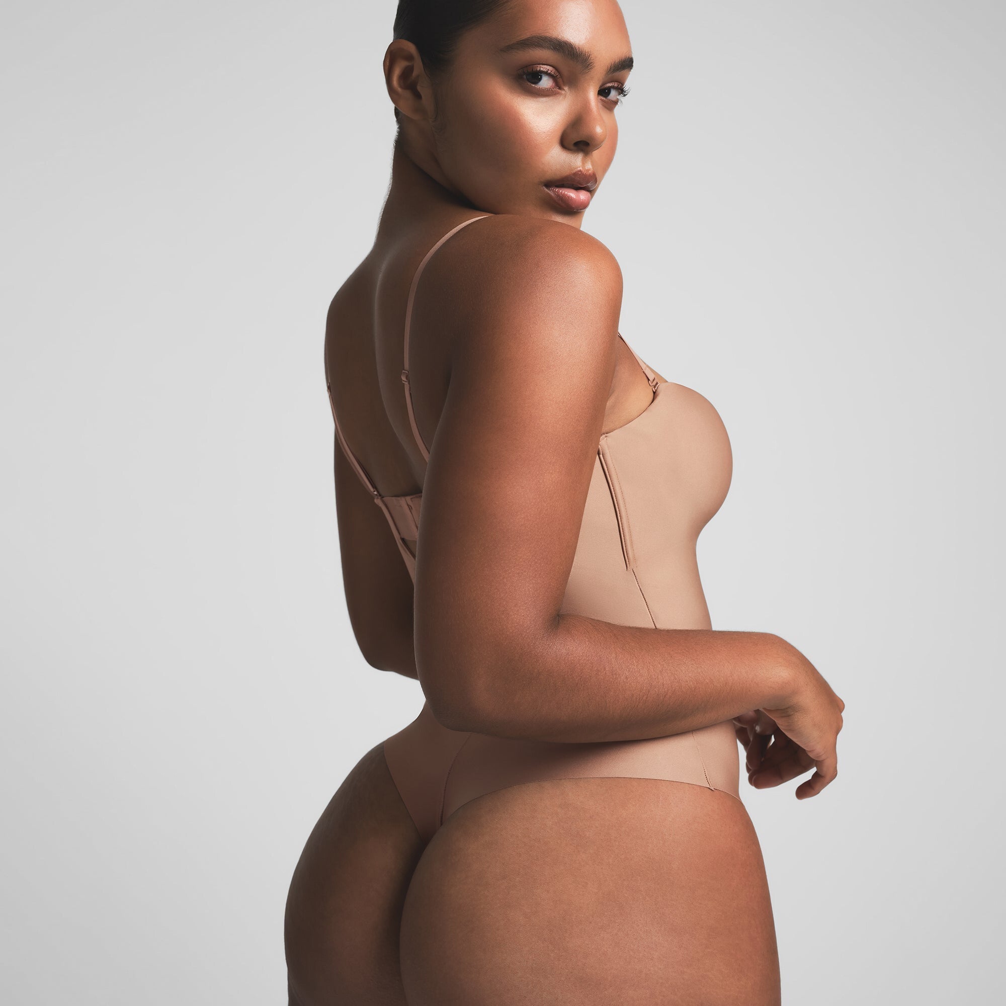 CONTOUR BYGELBODY
